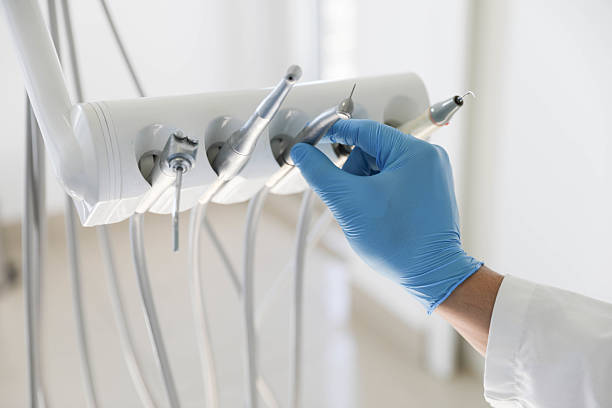 Professional Emergency Dentist technician working in Mecklenburg County County, VA